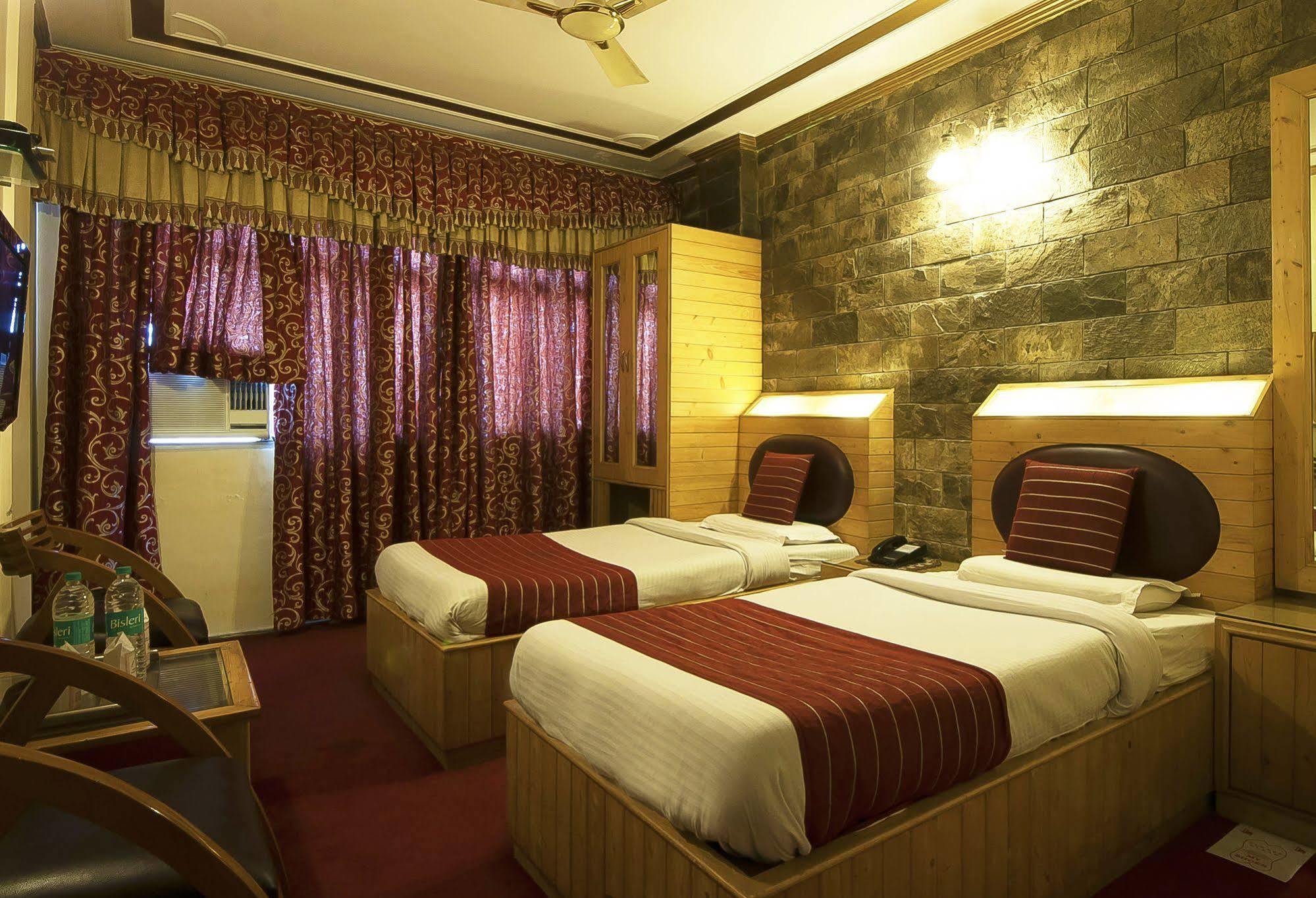 Hotel Lal'S Haveli New Delhi Bagian luar foto